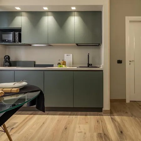 Noemi Chic And شقة فندقية 4*