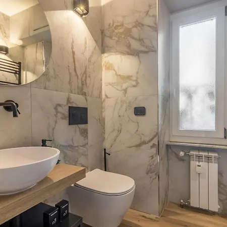 Noemi Chic And Aparthotel La Spezia