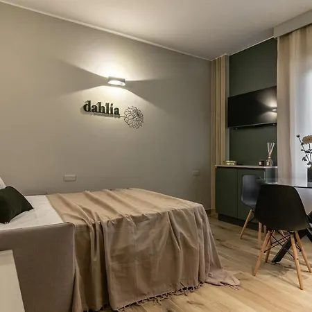 Noemi Chic And Aparthotel La Spezia