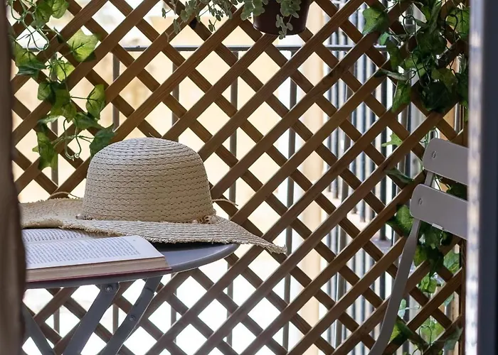 Noemi Chic And アパートホテル 4*