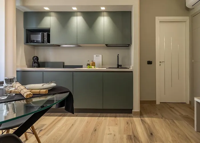 Noemi Chic And Aparthotel 4*