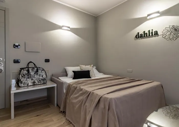 Noemi Chic And La Spezia