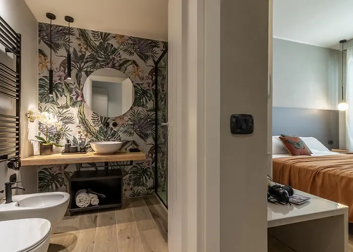 Noemi Chic And アパートホテル ラ・スペツィア