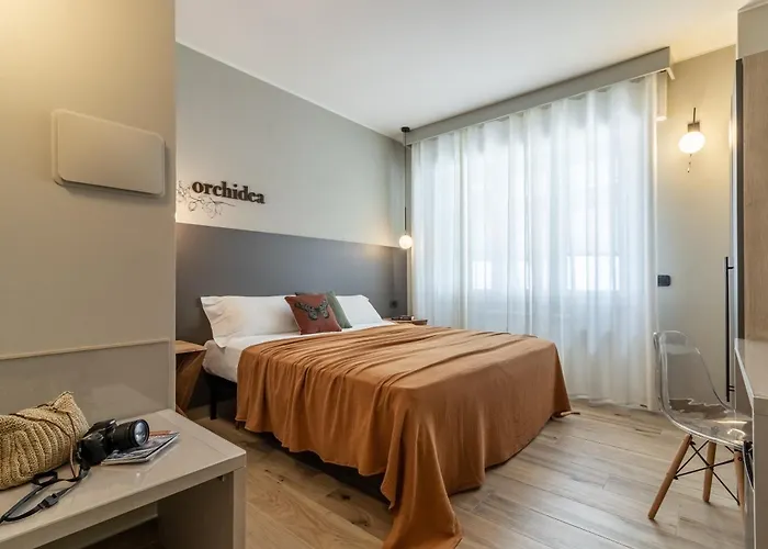 Noemi Chic And アパートホテル ラ・スペツィア